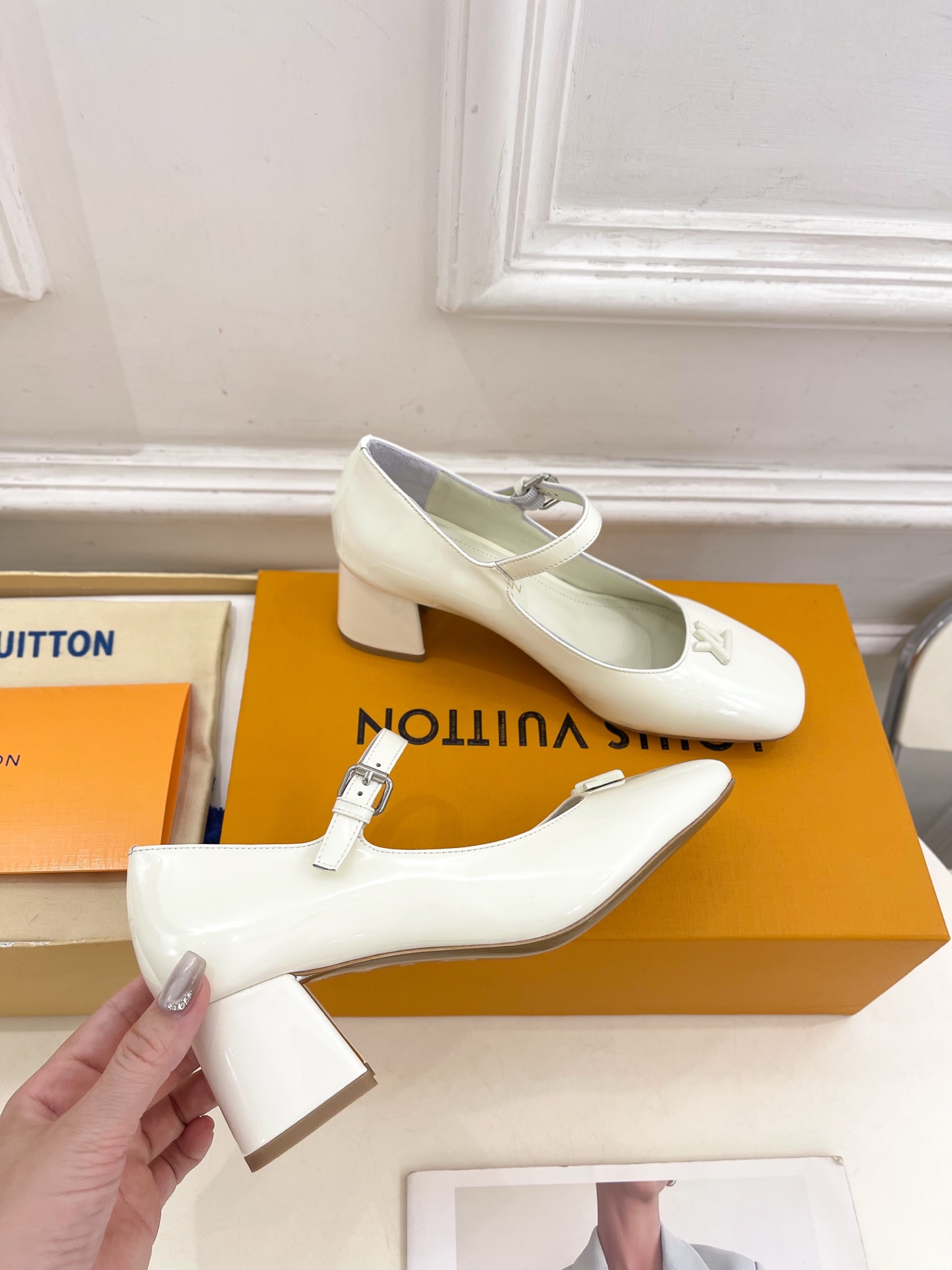 Women's high heels